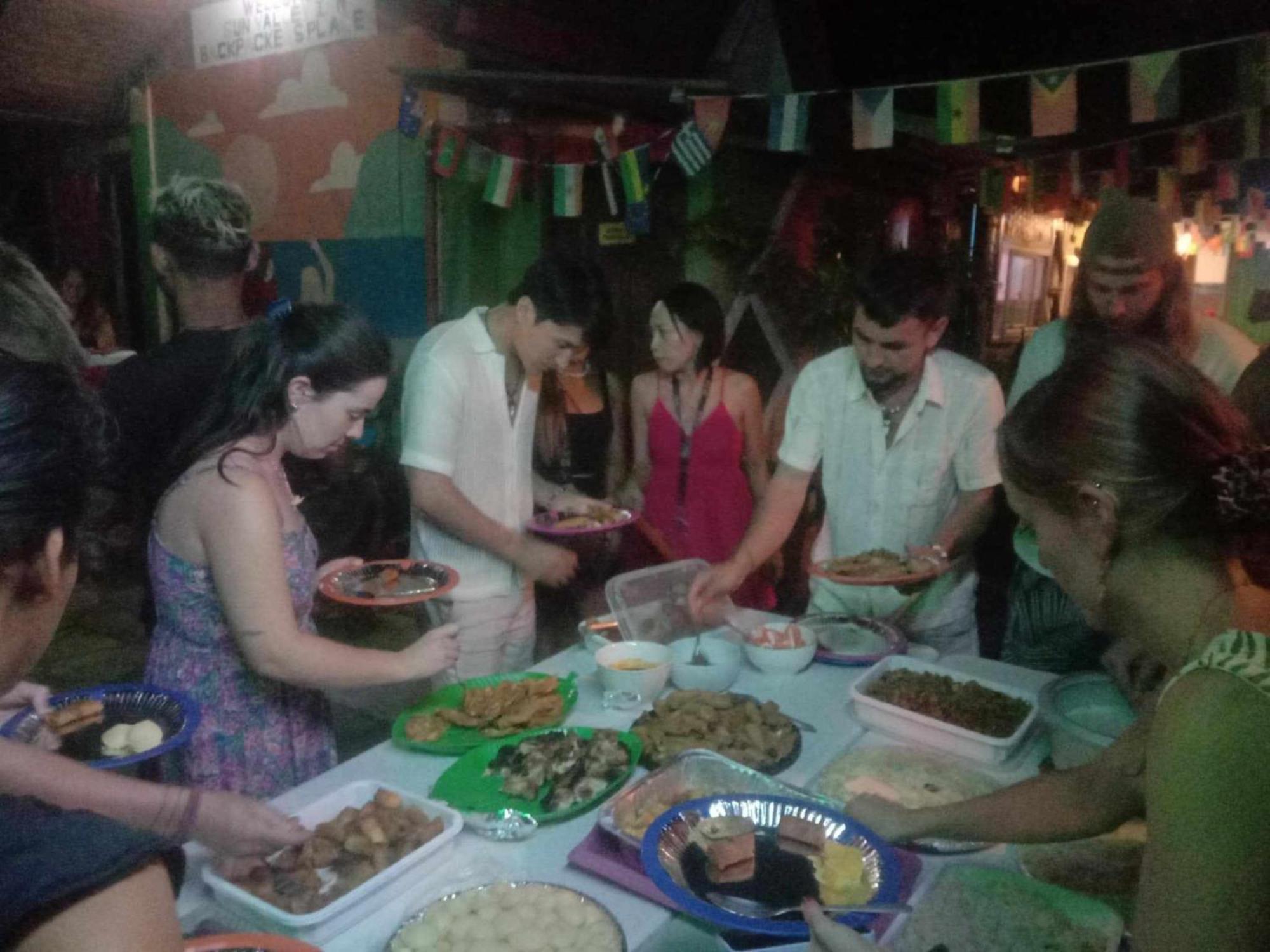 Sun Valley Hostel El Nido Ngoại thất bức ảnh